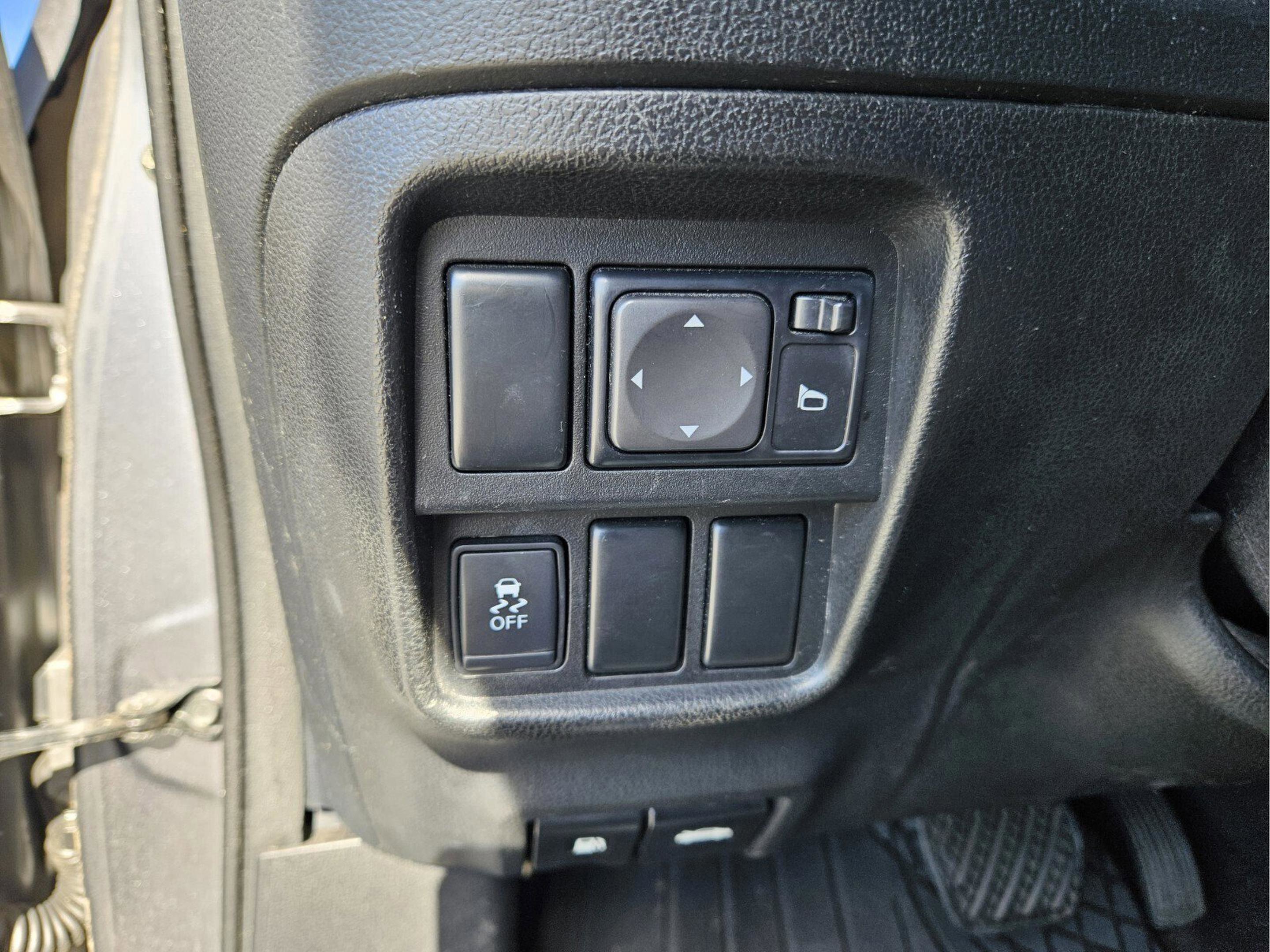 Used 2016 Nissan Juke S image 31