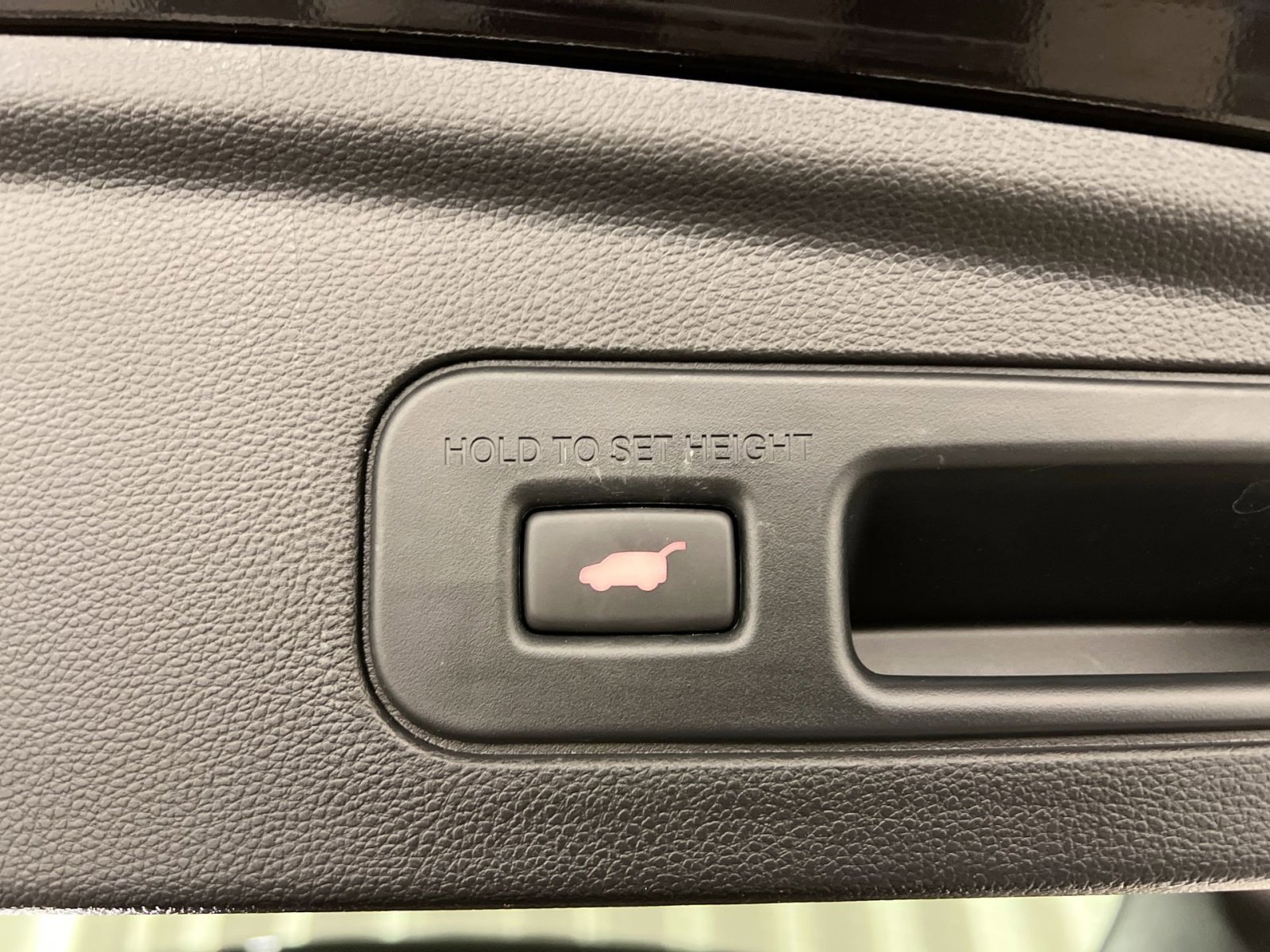 Used 2023 Acura MDX SH-AWD w/ Technology Package image 26