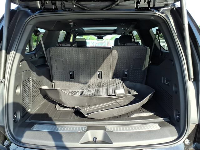 New 2026 Chevrolet Suburban High Country AWD/4WD image 10