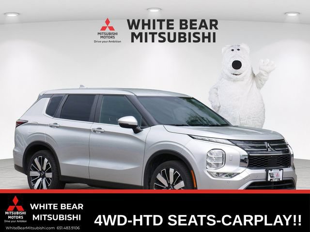 Used 2025 Mitsubishi Outlander SE AWD/4WD image 1