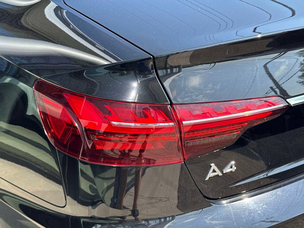 Used 2022 Audi A4 2.0T Premium AWD/4WD image 9