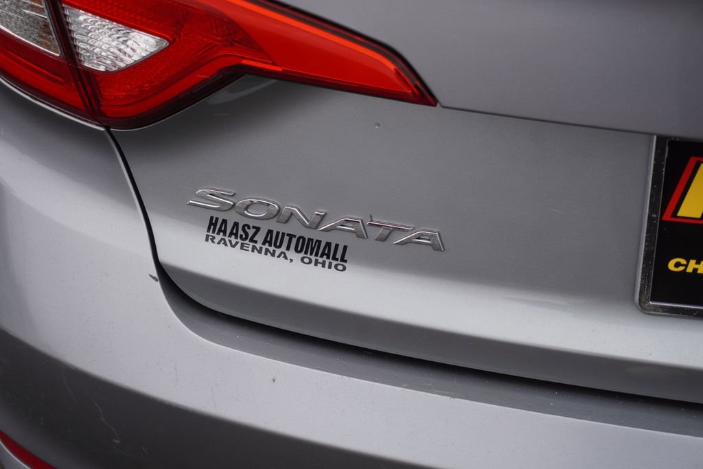 Used 2015 Hyundai Sonata Sport w/ Option Group 03 image 7