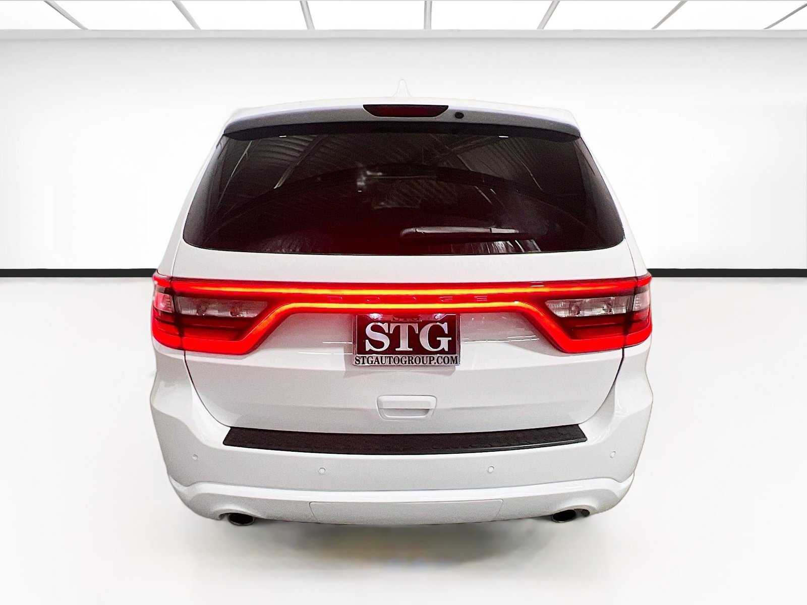 Used 2018 Dodge Durango GT w/ Blacktop Package RWD image 5