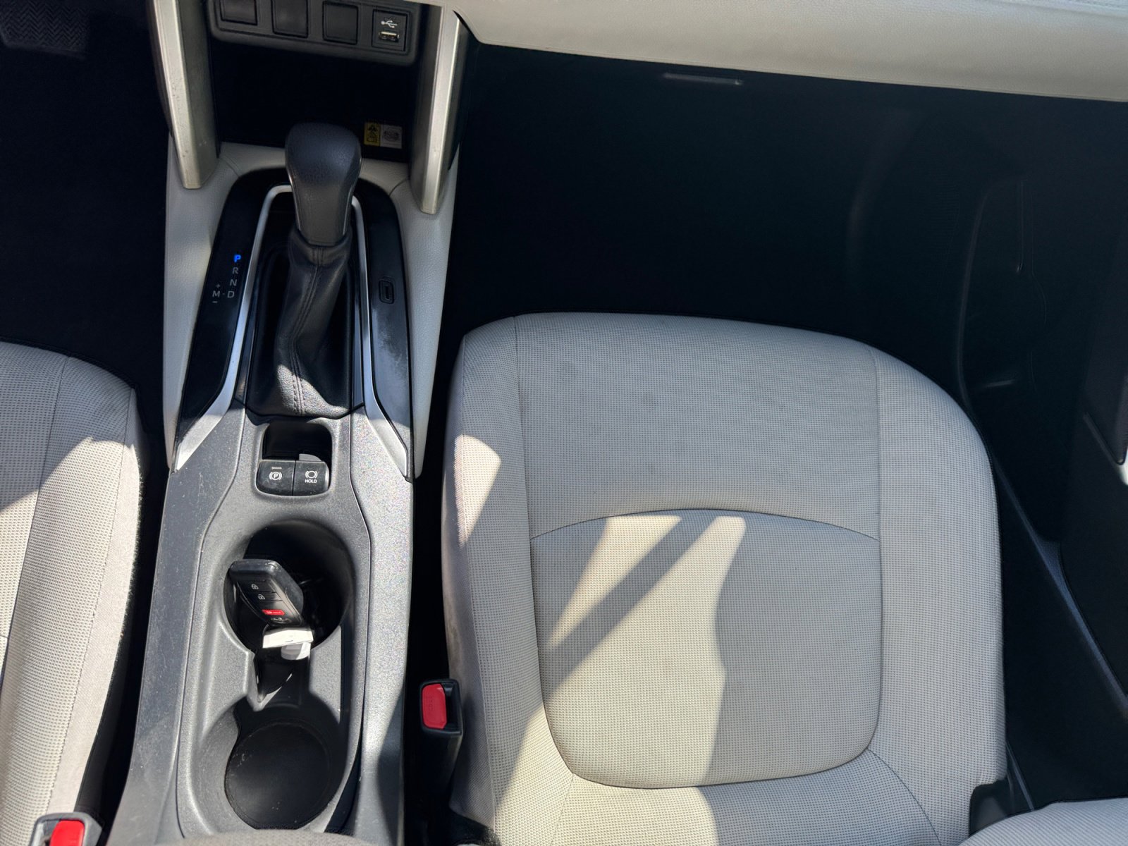 Used 2022 Toyota Corolla Cross LE FWD image 19
