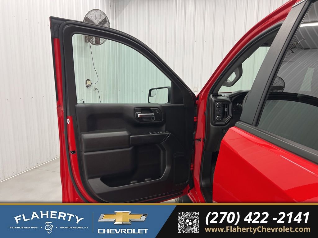 Used 2024 Chevrolet Silverado 1500 Custom w/ Turbomax Blackout Package image 8