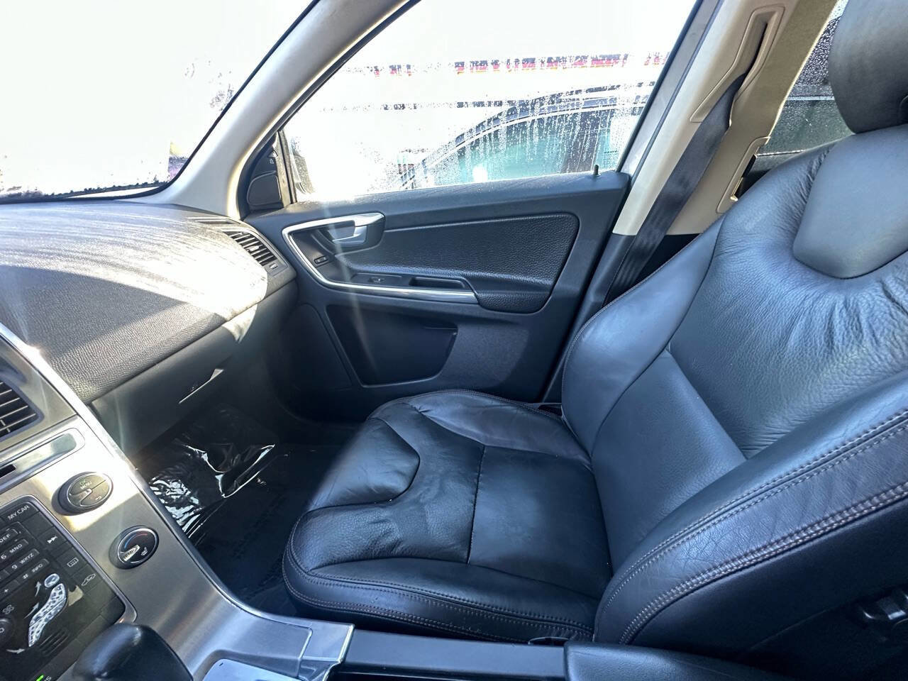 Used 2012 Volvo XC60 T6 AWD/4WD image 12