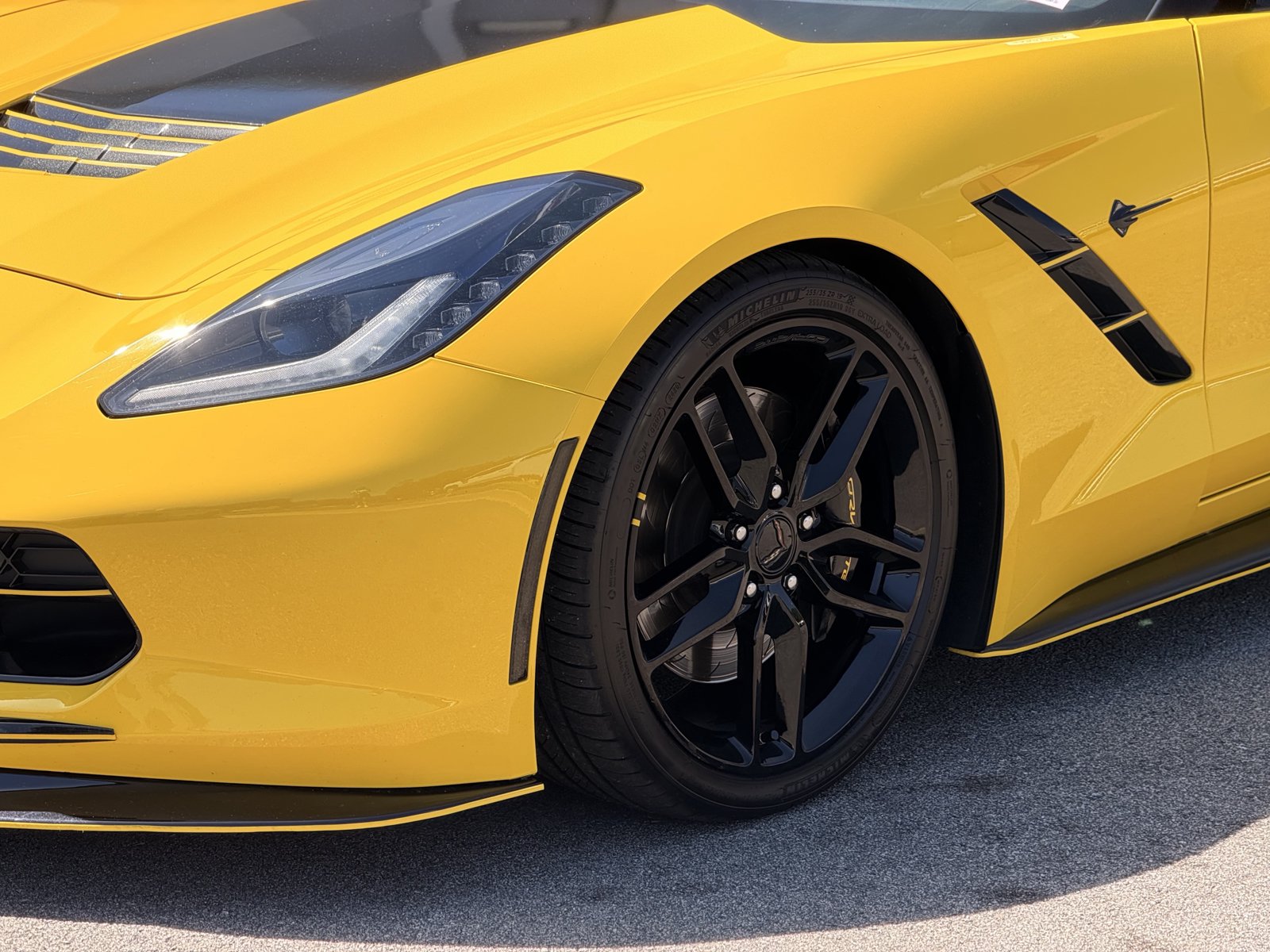 Used 2019 Chevrolet Corvette Stingray Convertible Z51 2LT RWD image 8