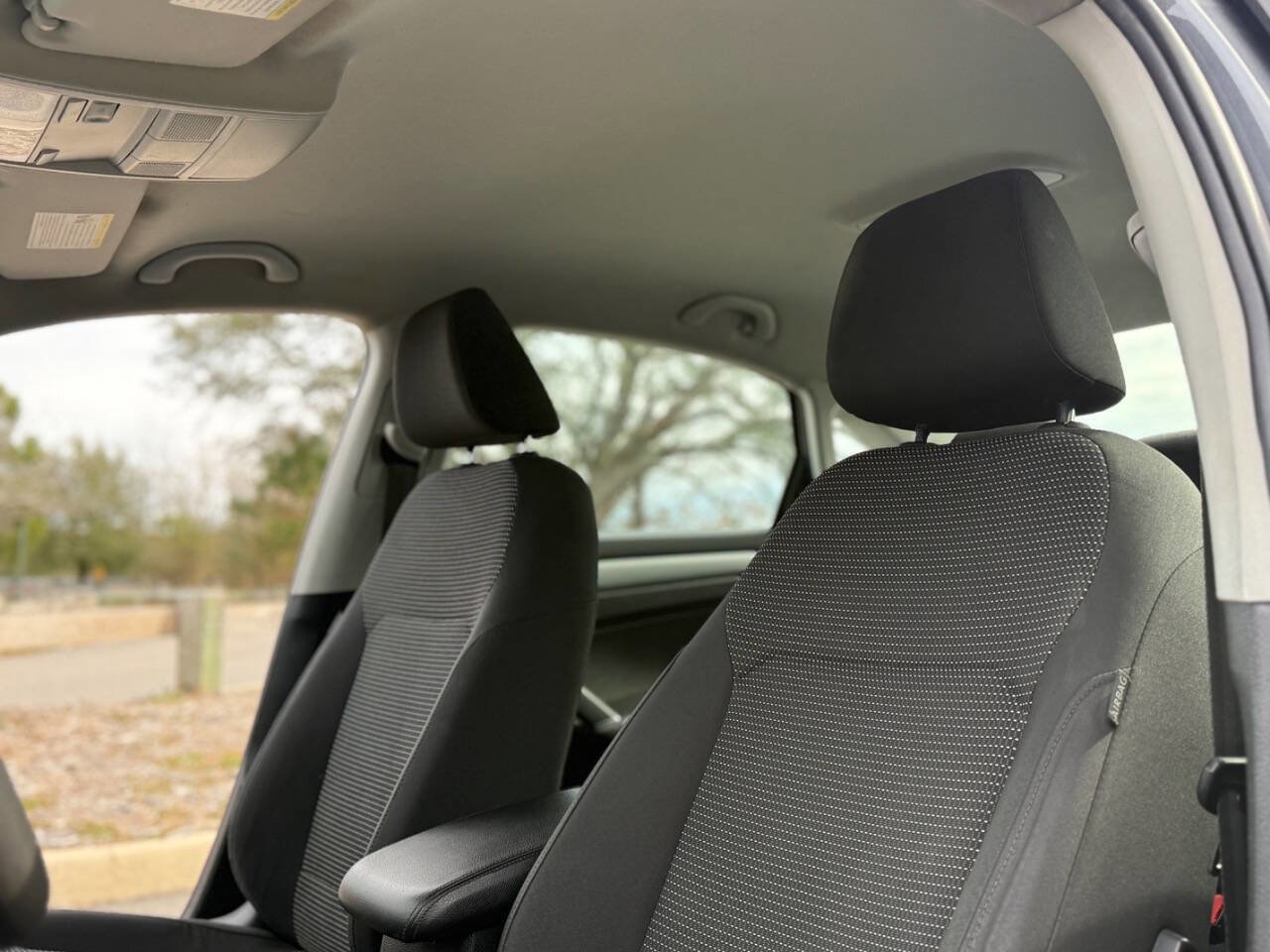 Used 2017 Volkswagen Passat 1.8T S image 20