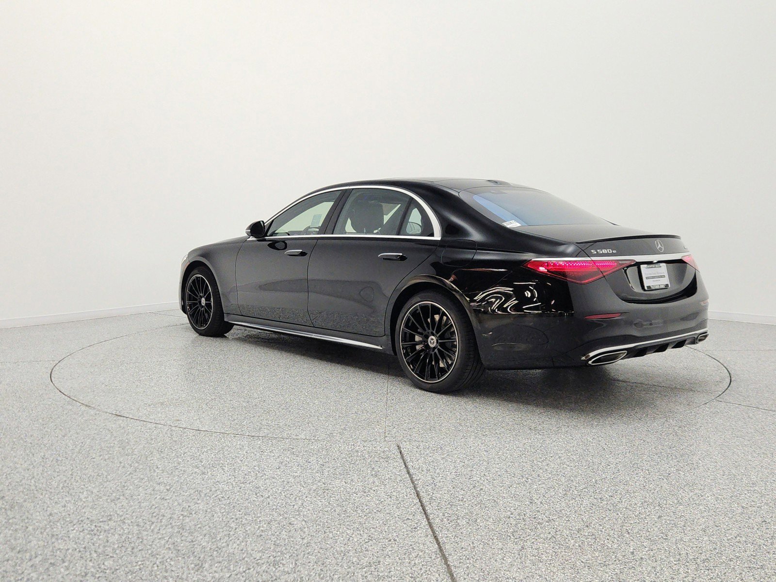 New 2026 Mercedes-Benz S 580e 4MATIC Sedan image 7