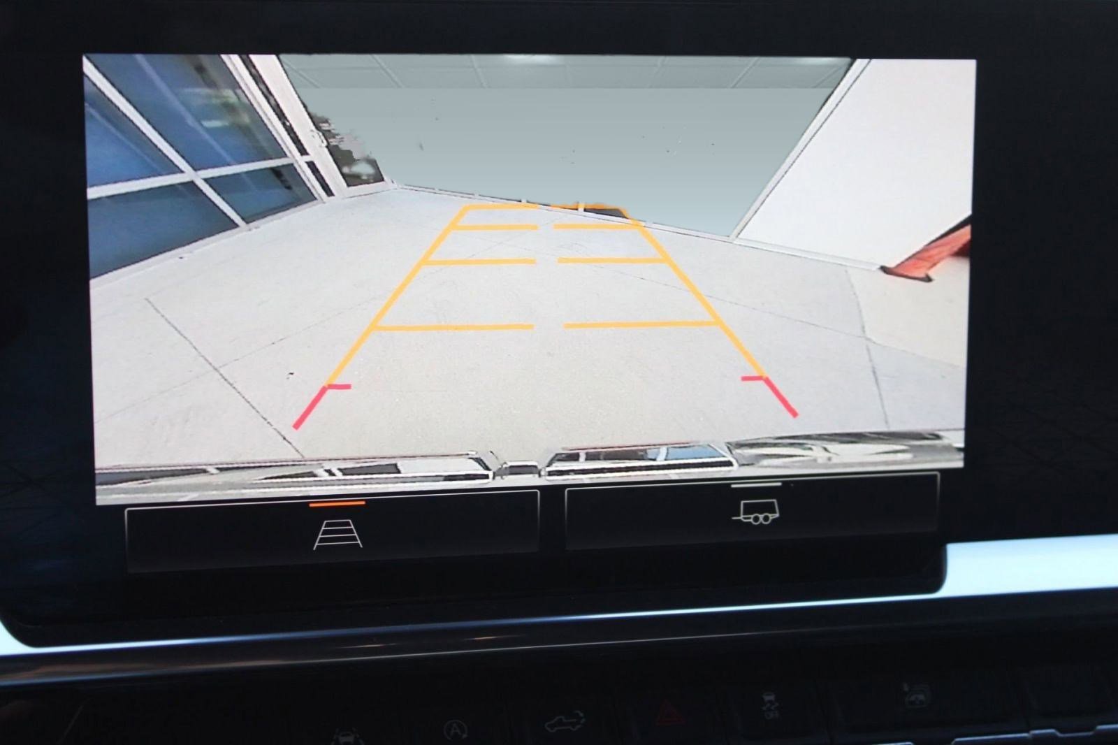 Used 2024 GMC Sierra 1500 Elevation image 23