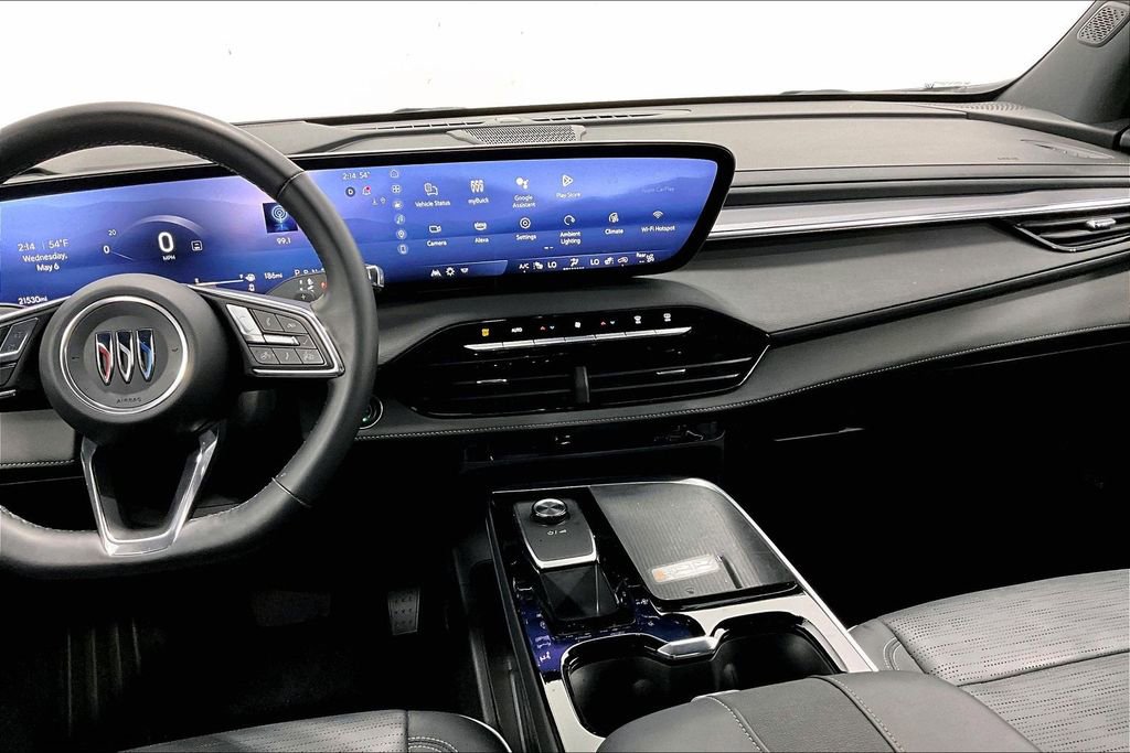 Used 2025 Buick Enclave Sport Touring FWD image 8