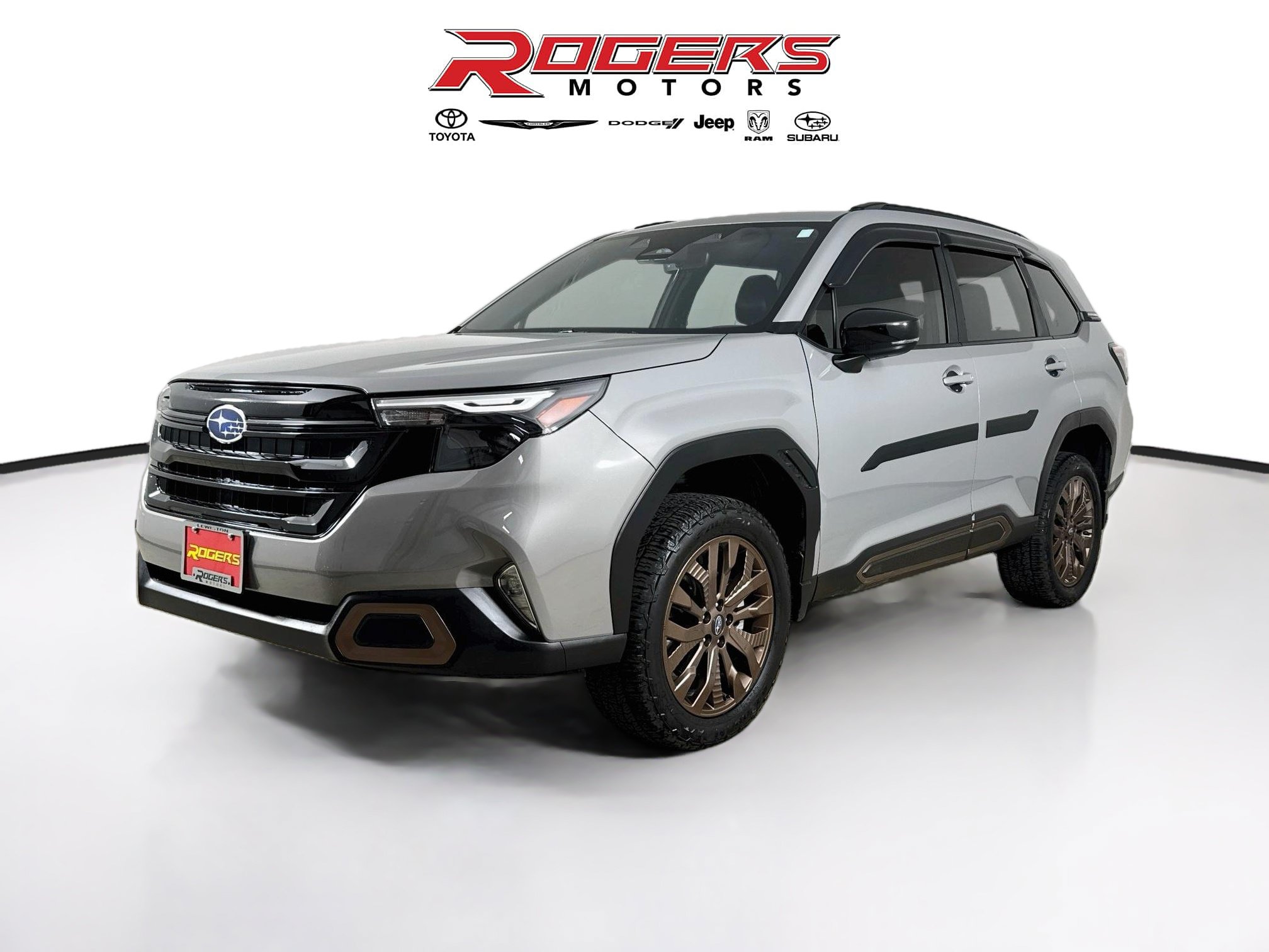 Used 2025 Subaru Forester Sport AWD/4WD image 3