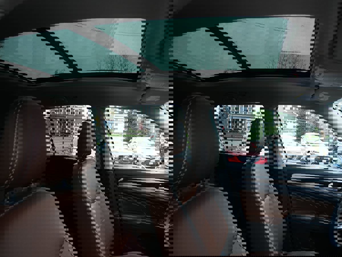 Used 2021 Volkswagen Atlas SE w/ Panoramic Sunroof Package image 33