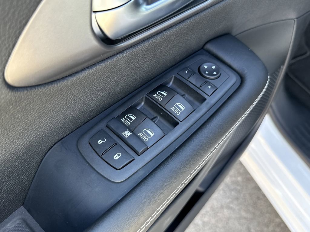 New 2026 Chrysler Voyager LX FWD image 12