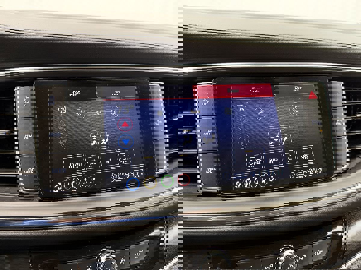 Used 2021 Buick Enclave Essence w/ Experience Buick Package image 21