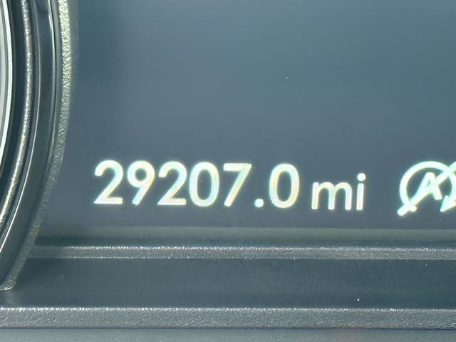 Used 2022 Lincoln Corsair AWD w/ Premium Package image 16
