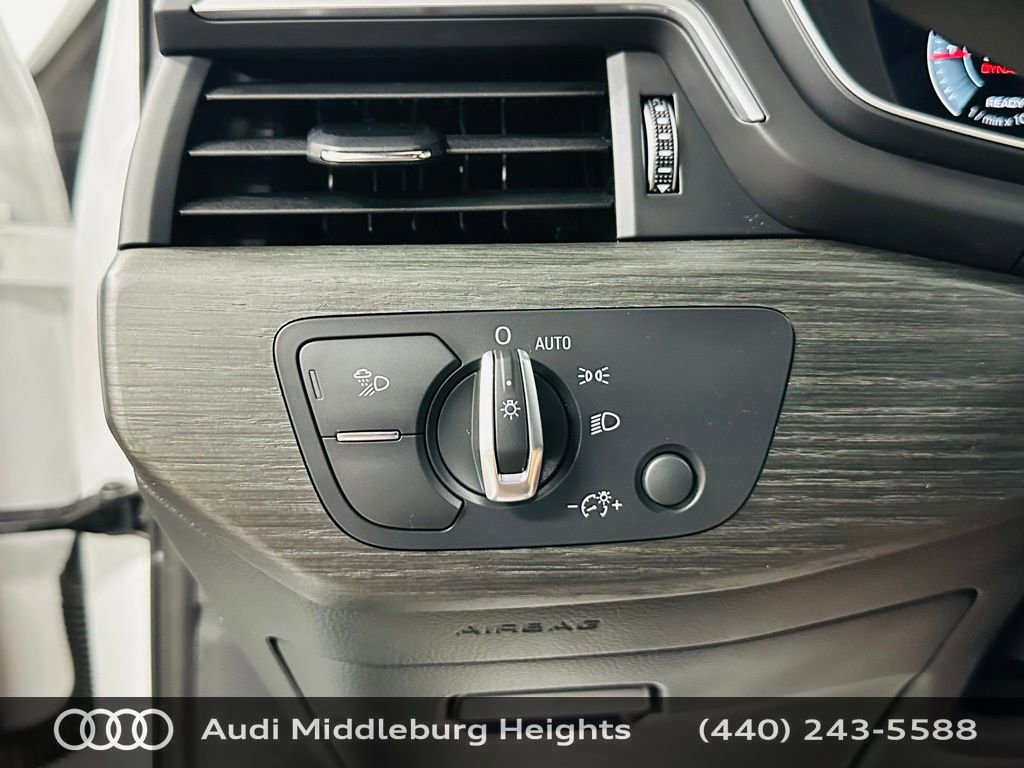 Used 2021 Audi A4 2.0T Premium Plus w/ Premium Plus Package AWD/4WD image 17