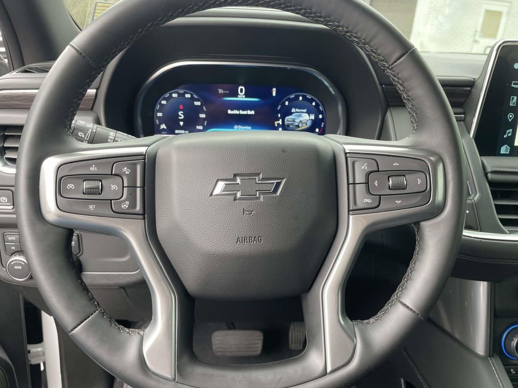 Used 2024 Chevrolet Suburban Z71 w/ Luxury Package AWD/4WD image 23