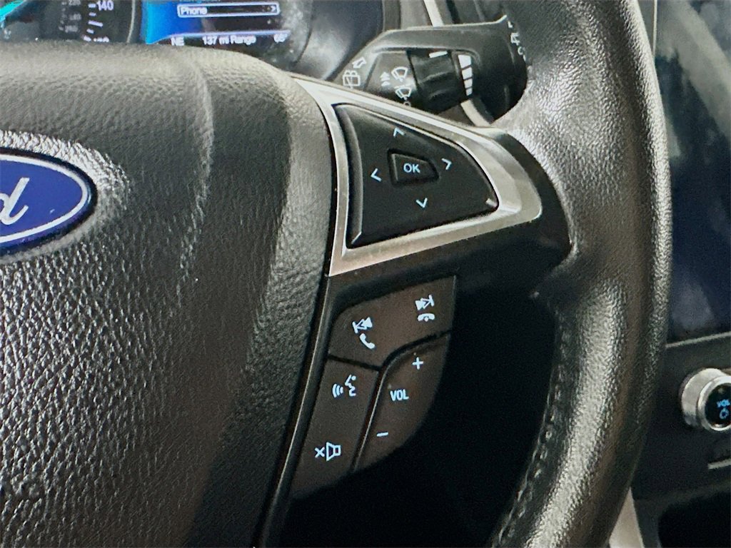 Used 2022 Ford Edge SEL image 26