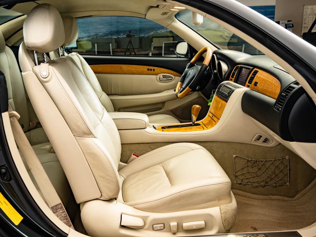 Used 2004 Lexus SC 430 Convertible RWD image 24