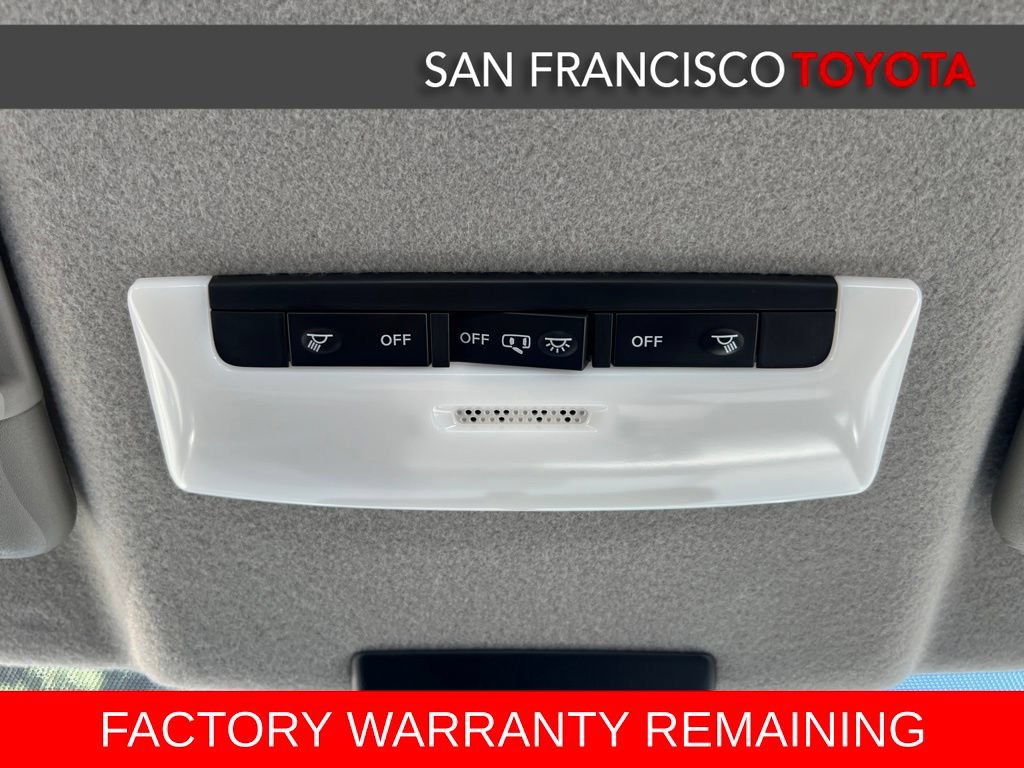 Used 2023 Nissan Kicks SV FWD image 28