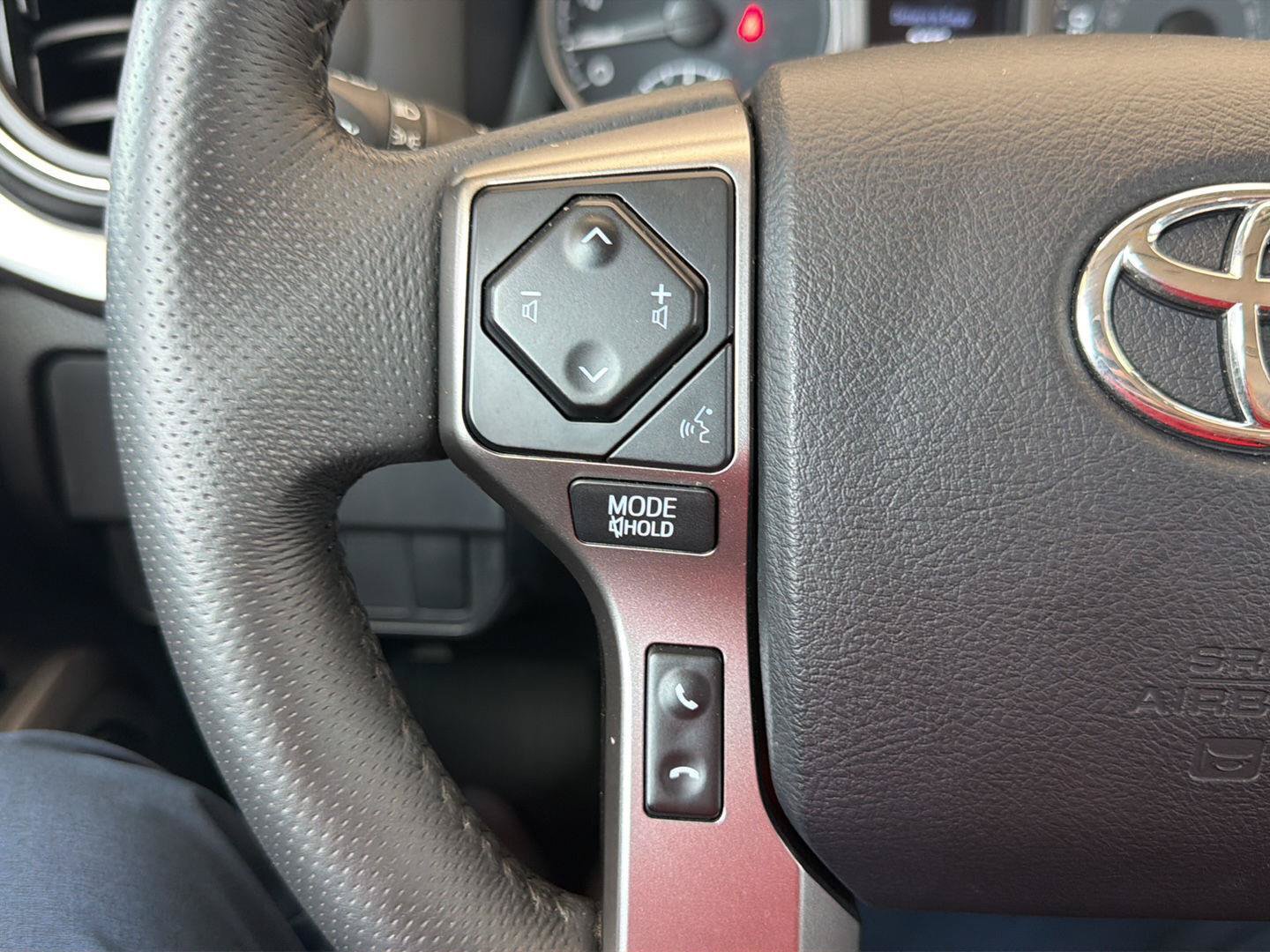 Used 2023 Toyota Tacoma SR5 RWD image 20