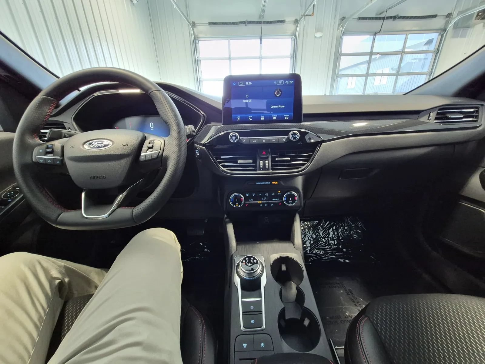 Used 2025 Ford Escape ST-Line Select AWD/4WD image 9