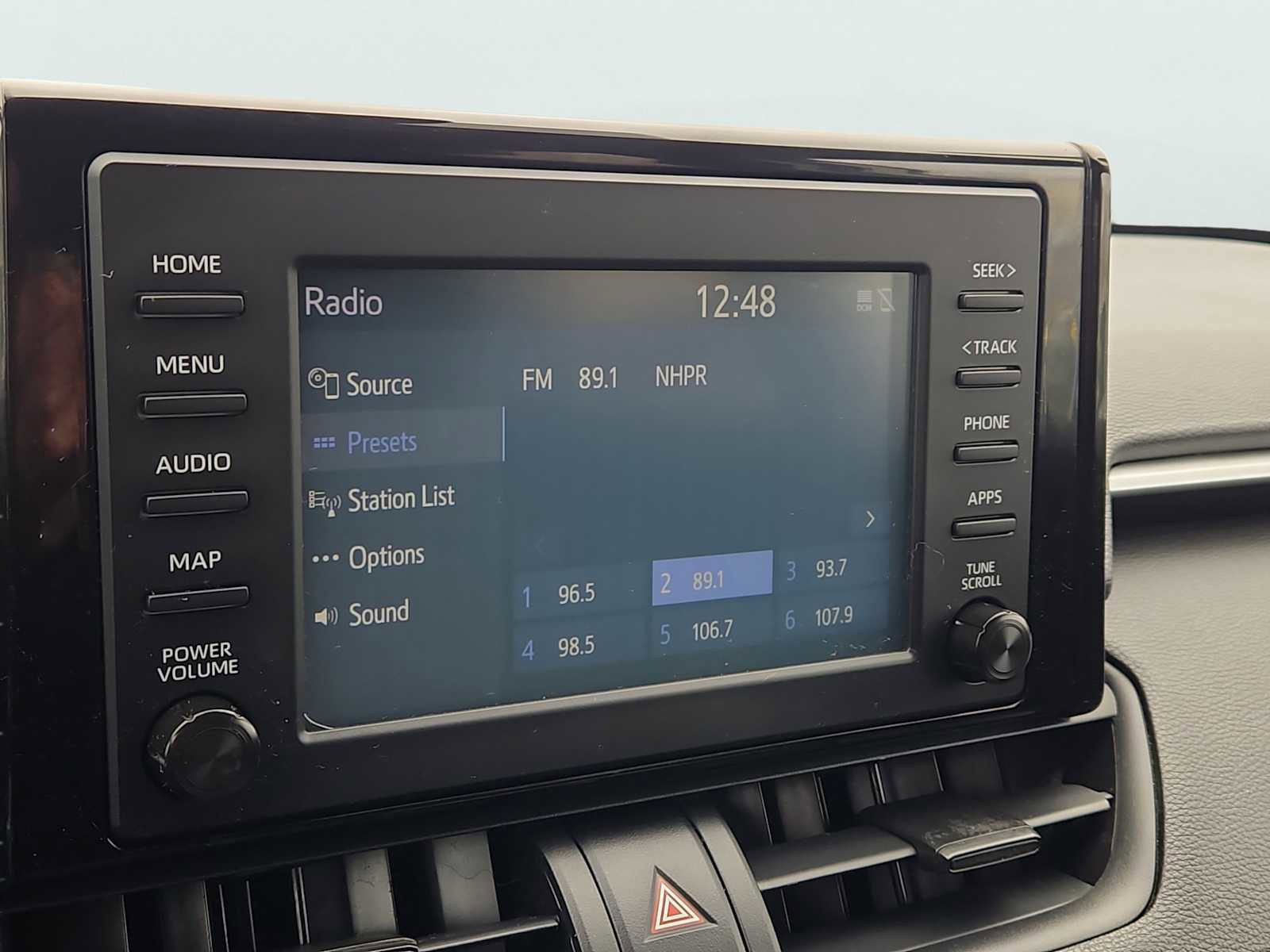 Used 2019 Toyota RAV4 LE w/ Carpet Mat Package AWD/4WD image 21