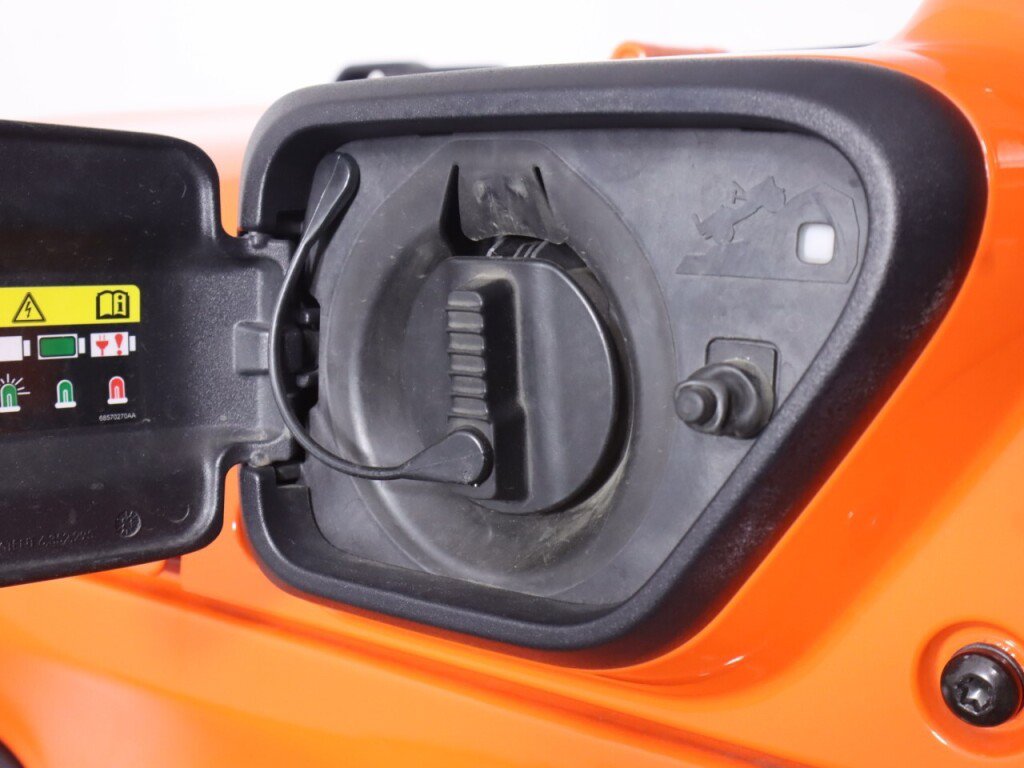 Used 2023 Jeep Wrangler Unlimited w/ Cold Weather Group AWD/4WD image 37