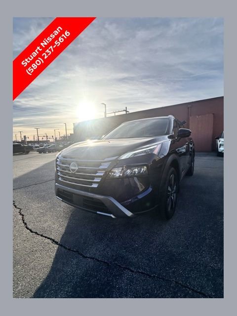 Certified 2024 Nissan Rogue SL AWD/4WD image 1