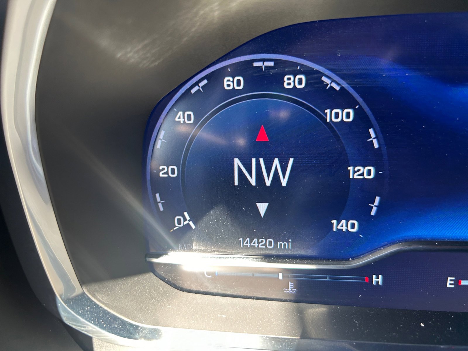 Used 2024 Chevrolet Tahoe RST w/ Luxury Package image 2