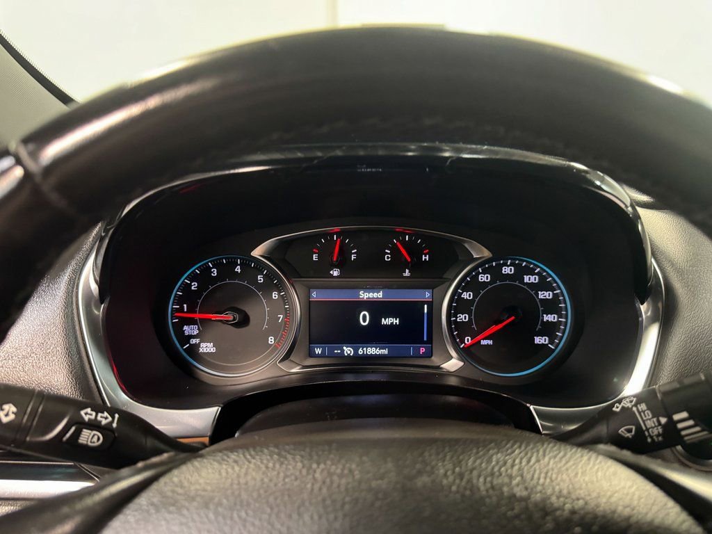 Used 2023 Chevrolet Traverse LT image 82