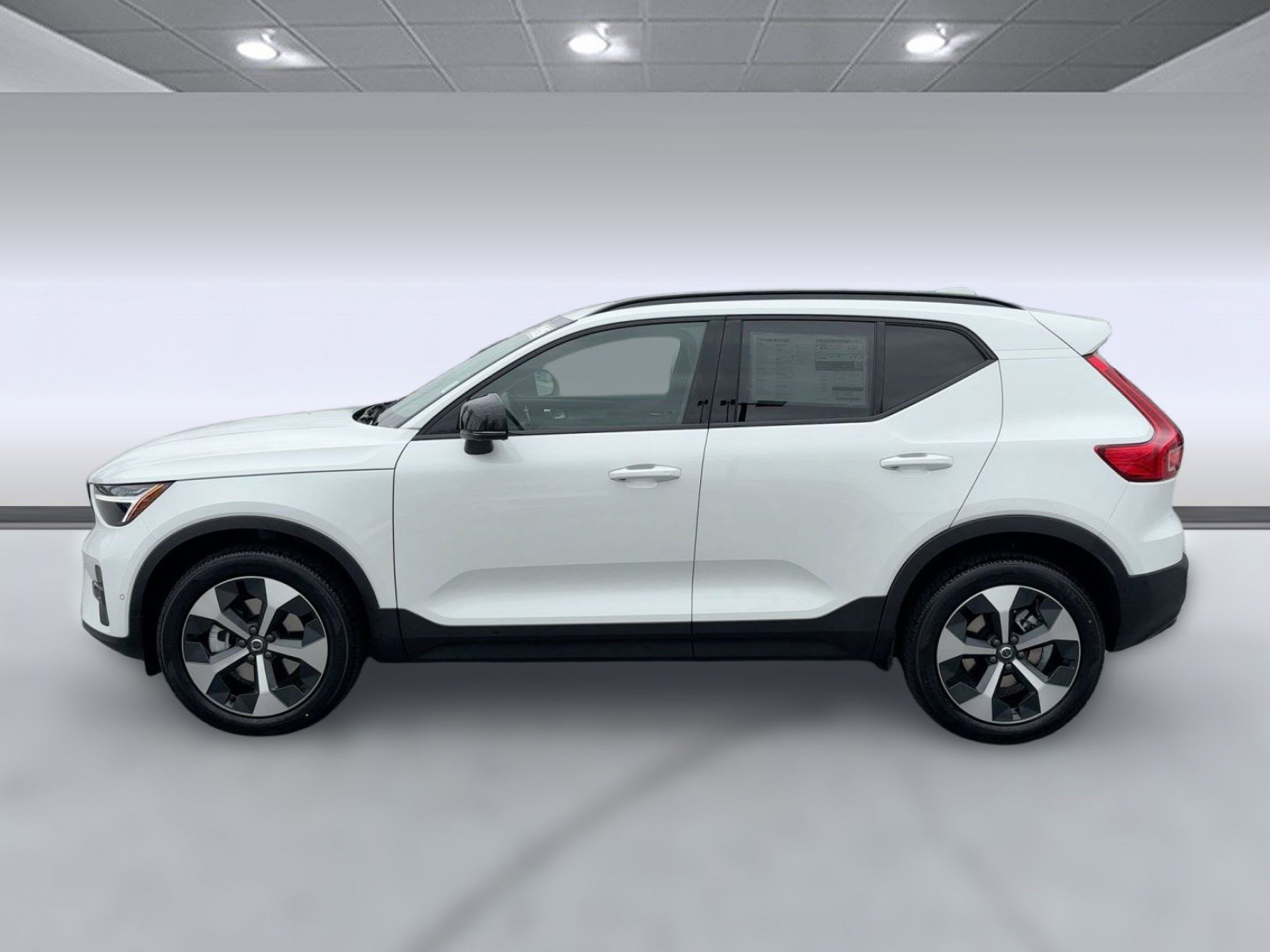 New 2026 Volvo XC40 B5 Plus w/ Climate Package image 2