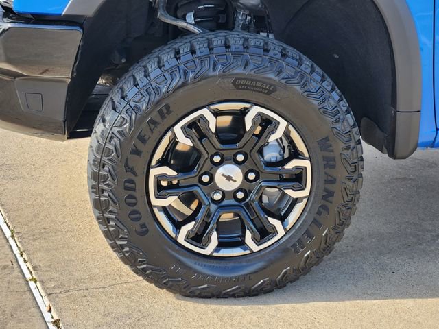 Used 2025 Chevrolet Silverado 1500 ZR2 AWD/4WD image 18