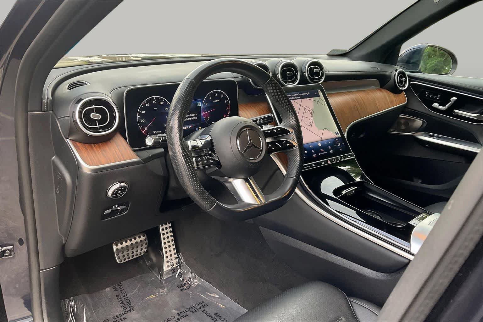Certified 2023 Mercedes-Benz GLC 300 4MATIC image 17