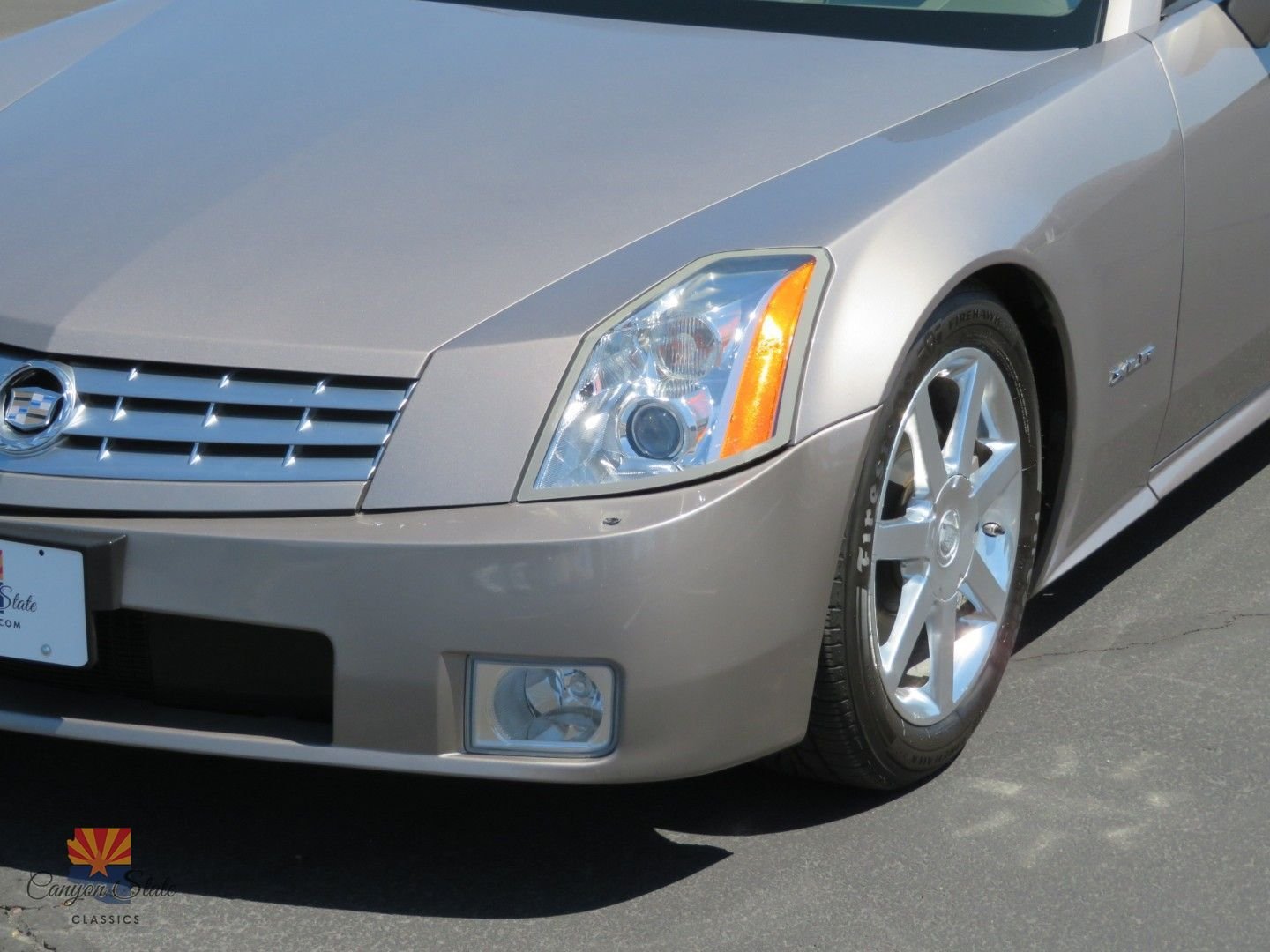 Used 2004 Cadillac XLR RWD image 14
