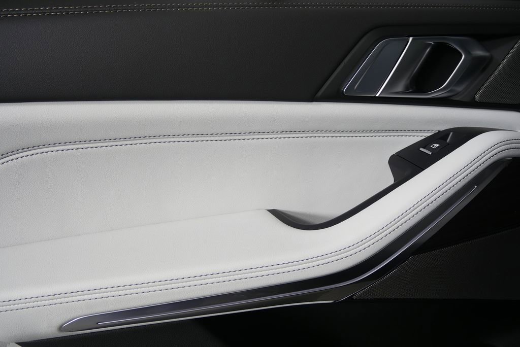 Used 2026 BMW X5 xDrive40i image 13
