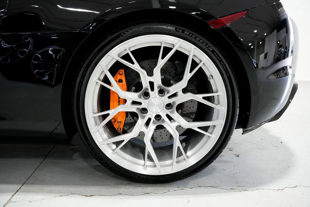 Used 2015 McLaren 650S Spider image 36