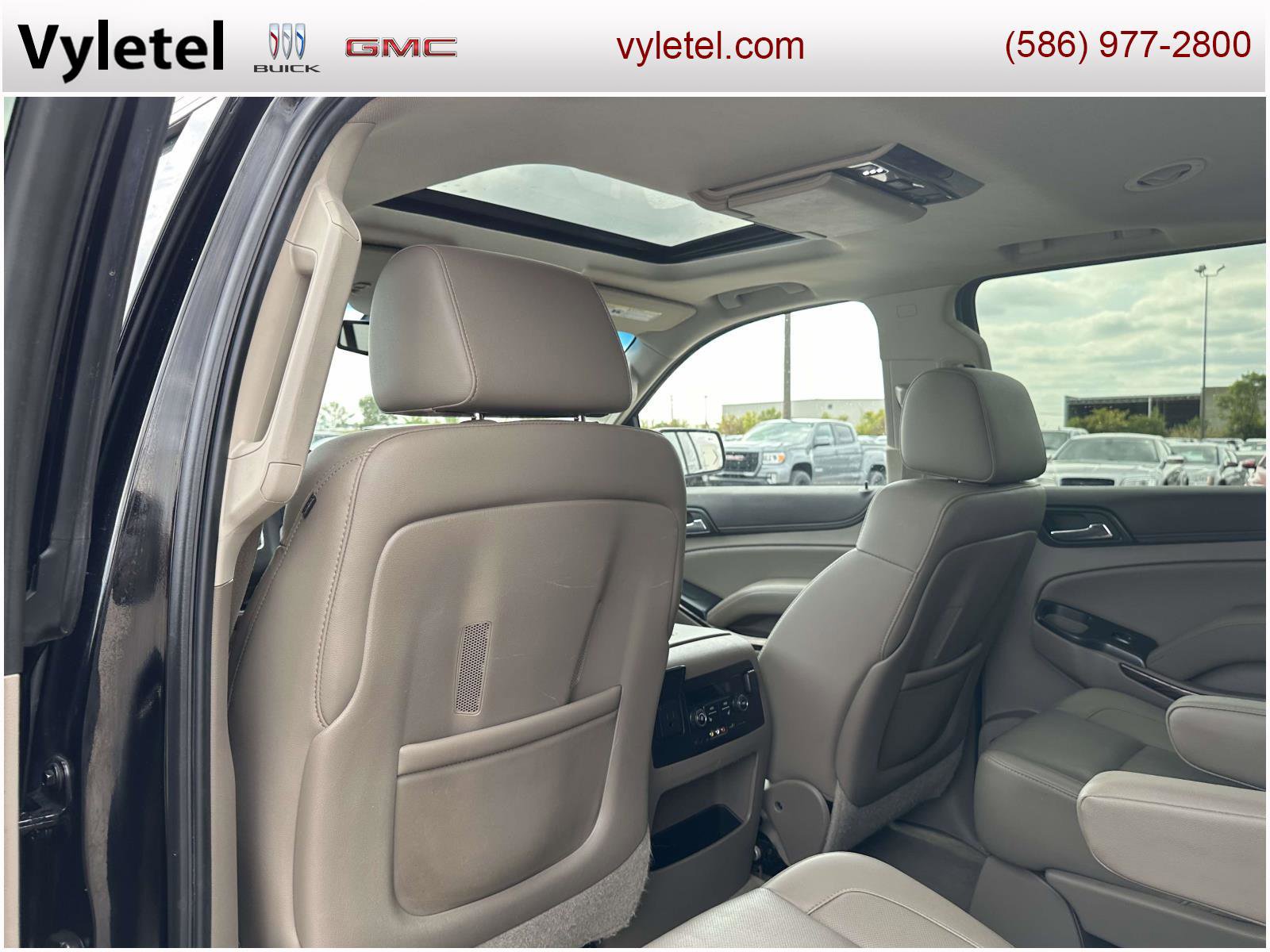 Used 2015 GMC Yukon XL SLT w/ Open Road Package image 18
