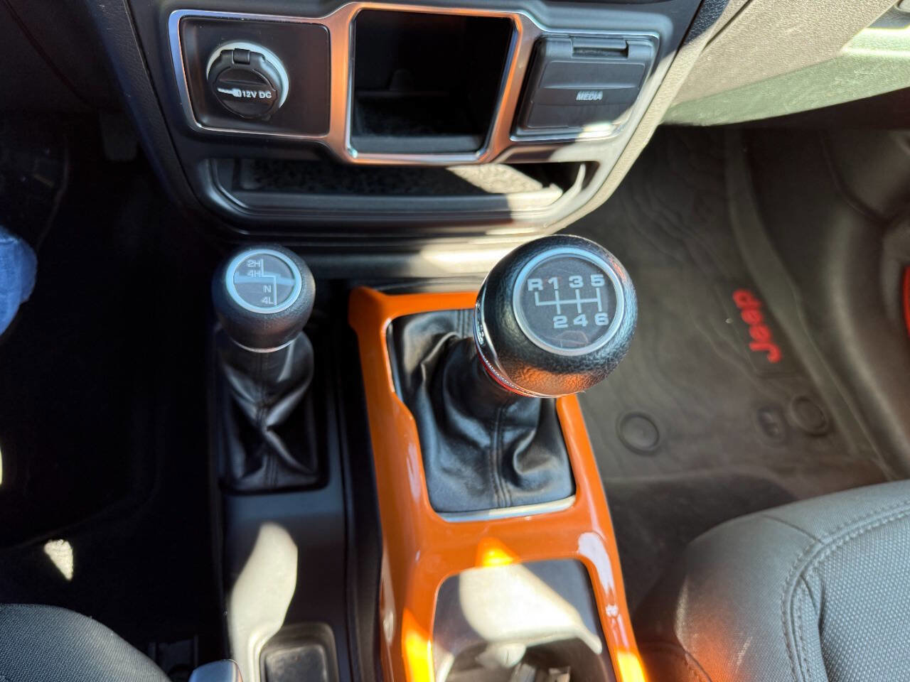 Used 2019 Jeep Wrangler Unlimited Sport image 31