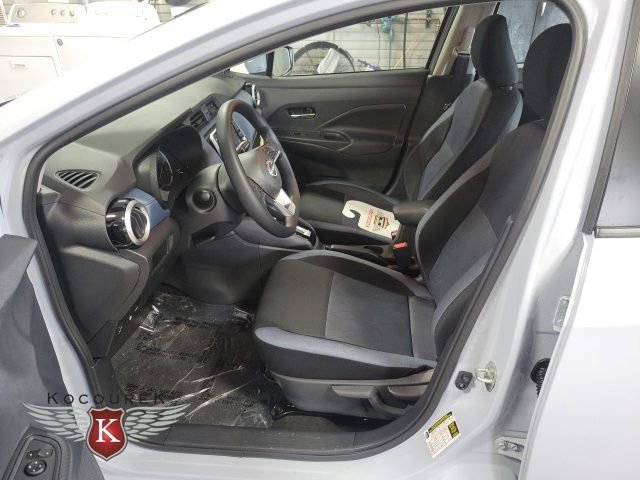 New 2025 Nissan Versa SV w/ Lighting Package FWD image 10