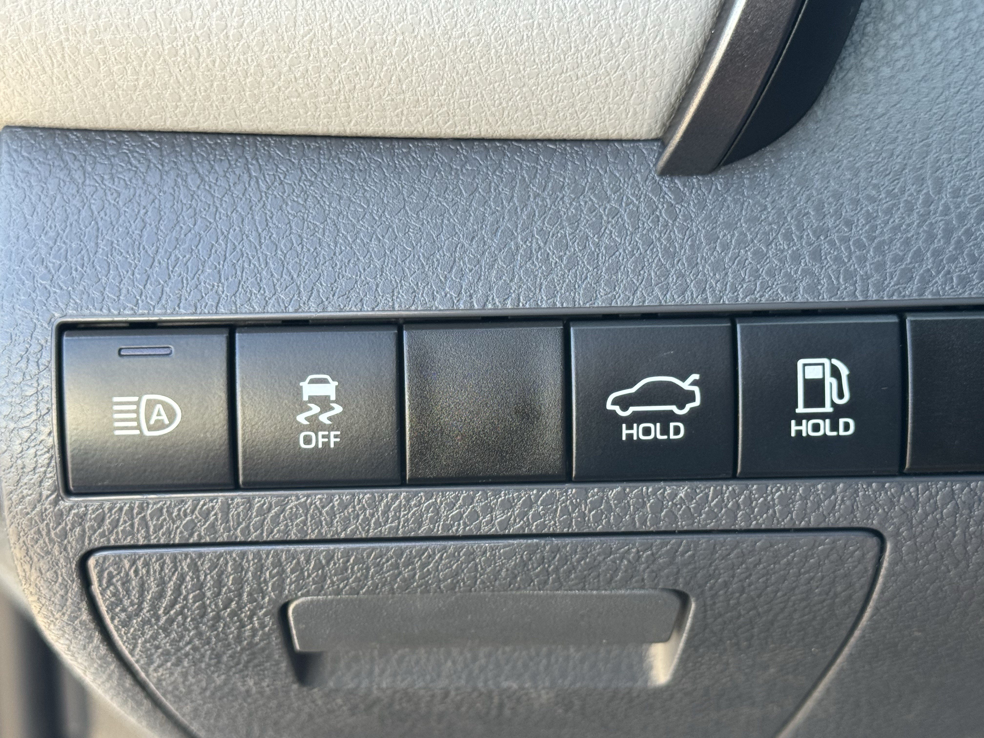 Used 2023 Toyota Camry LE FWD image 20