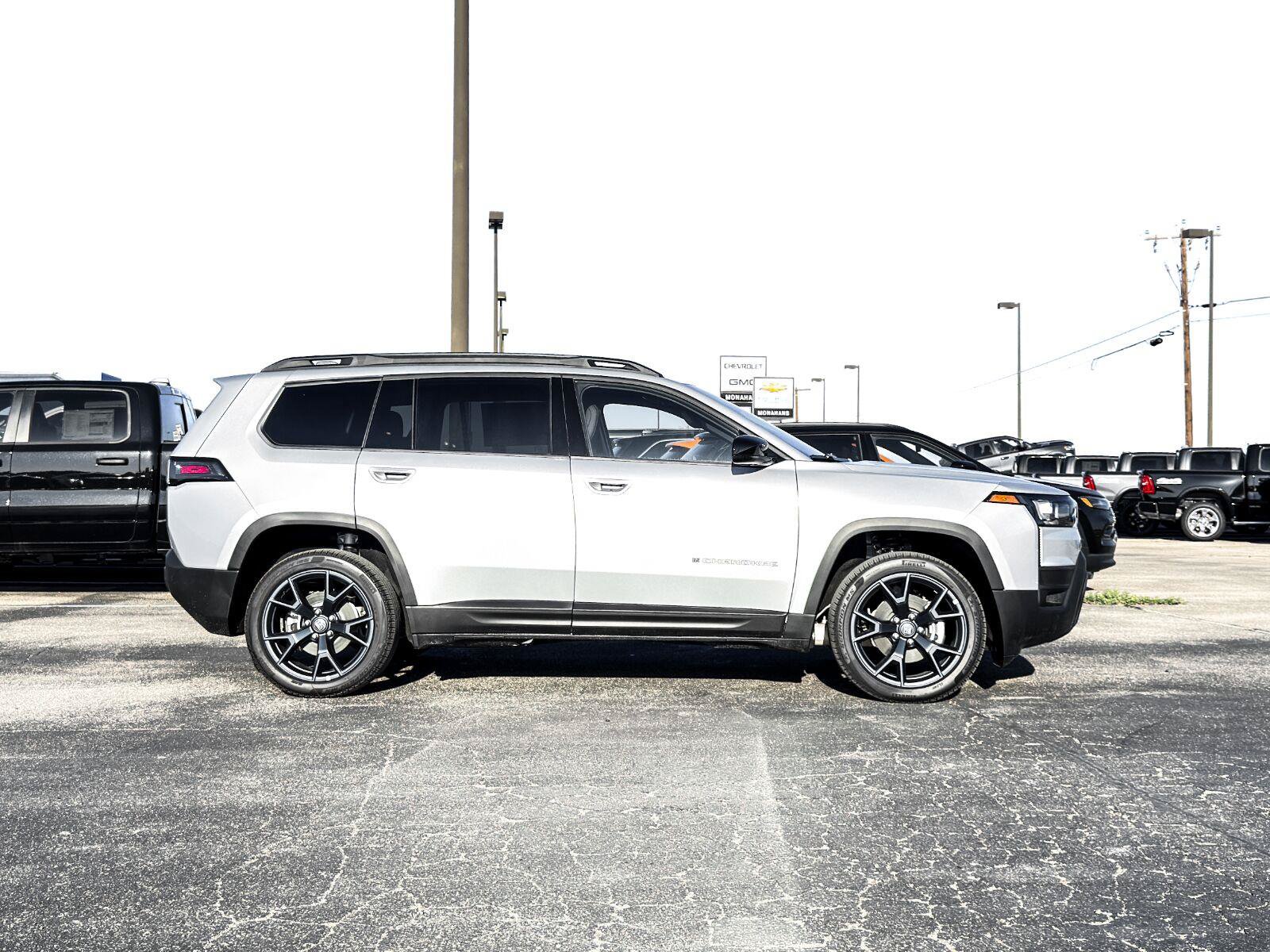New 2026 Jeep Cherokee Limited AWD/4WD image 8