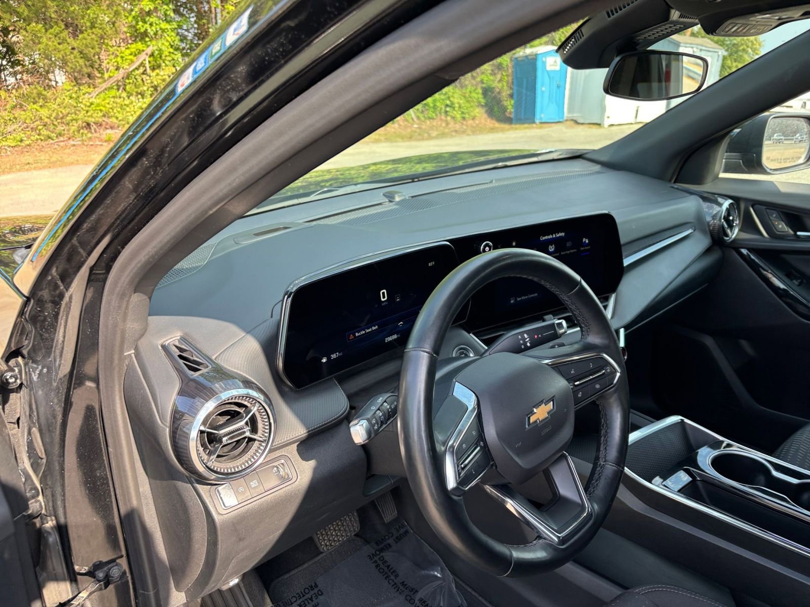 Used 2025 Chevrolet Equinox LT FWD image 34