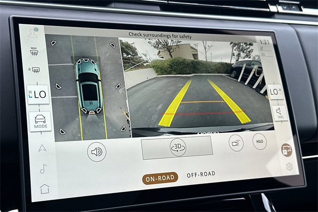 Used 2025 Land Rover Range Rover Sport SE image 19