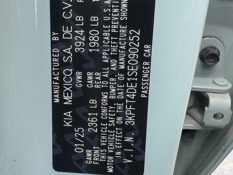 Used 2025 Kia K4 FWD image 25