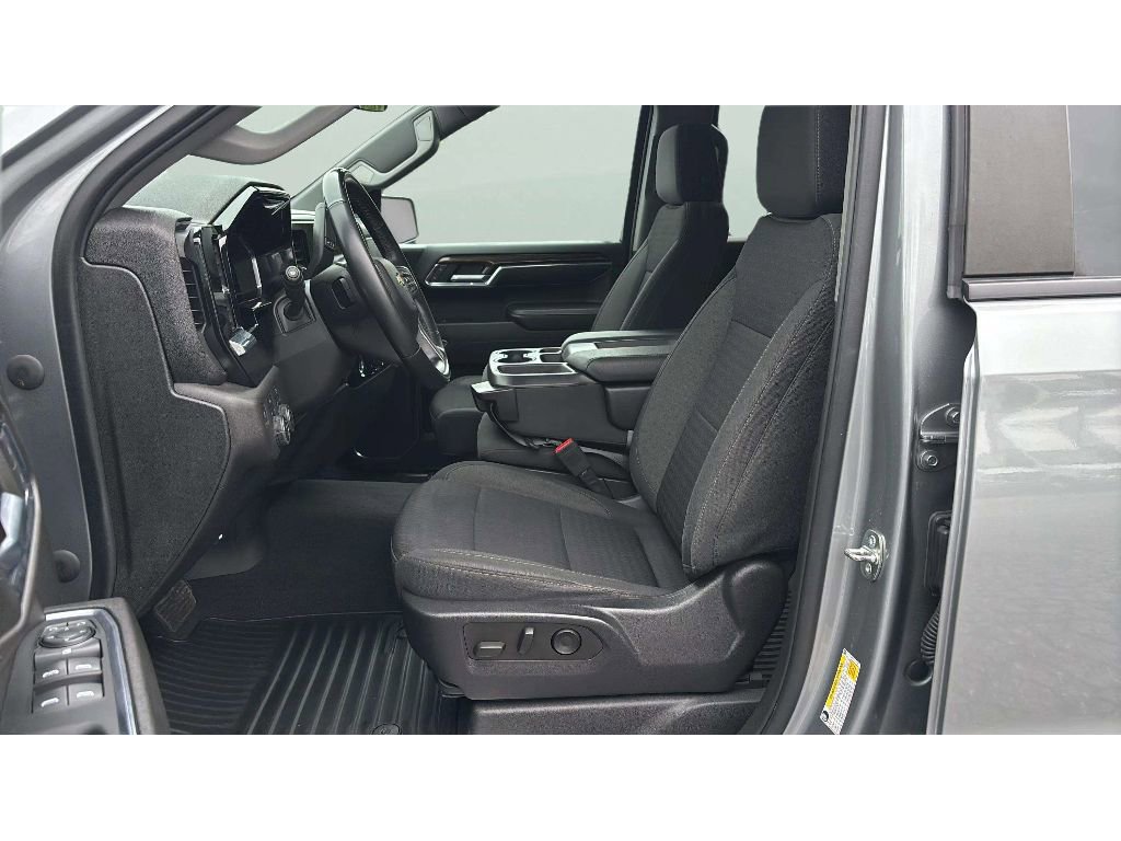 Used 2023 Chevrolet Silverado 1500 LT image 9