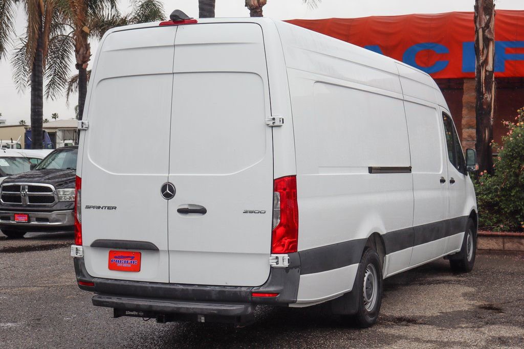 Used 2021 Mercedes-Benz Sprinter 2500 image 9