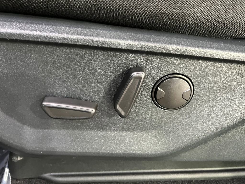 New 2025 Ford F150 XLT w/ Equipment Group 302A MID image 34