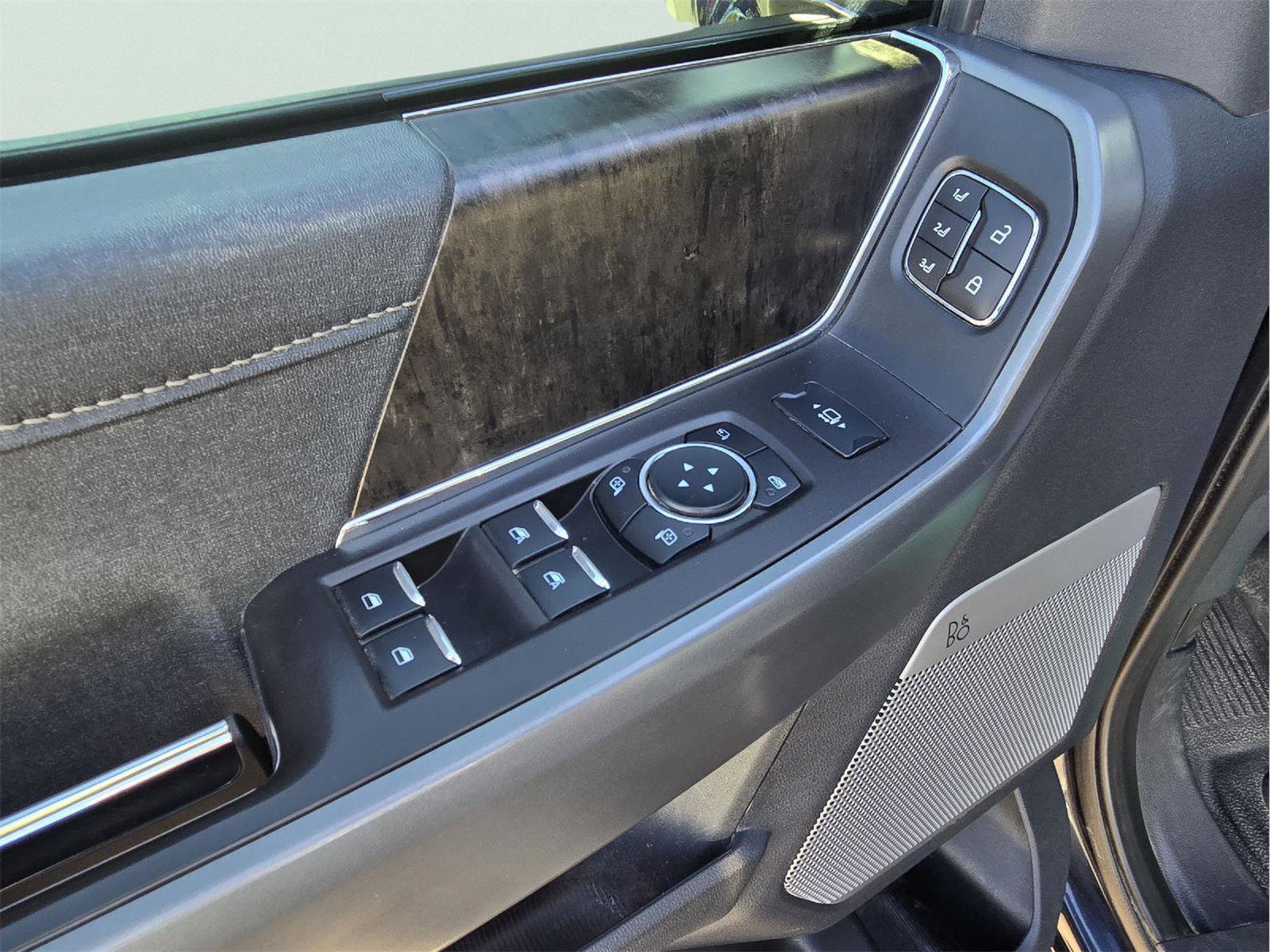 Used 2024 Ford F350 Lariat w/ Sport Appearance Package image 56